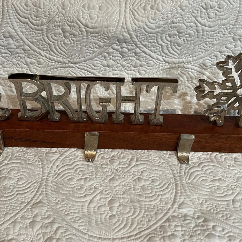 Merry & Bright stocking‎ holder